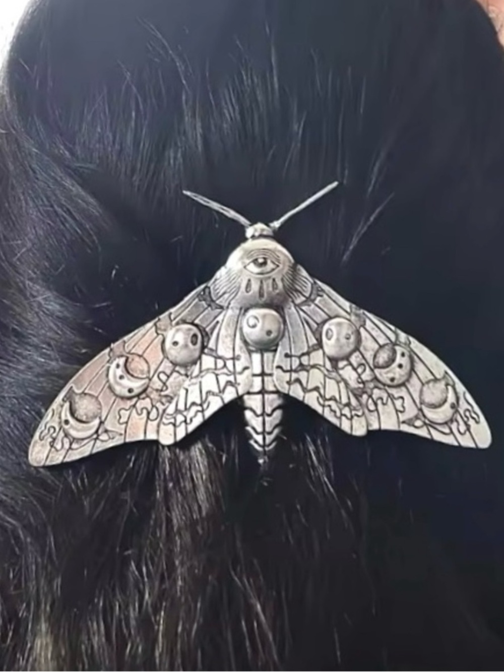Silver Moth Hair Clip